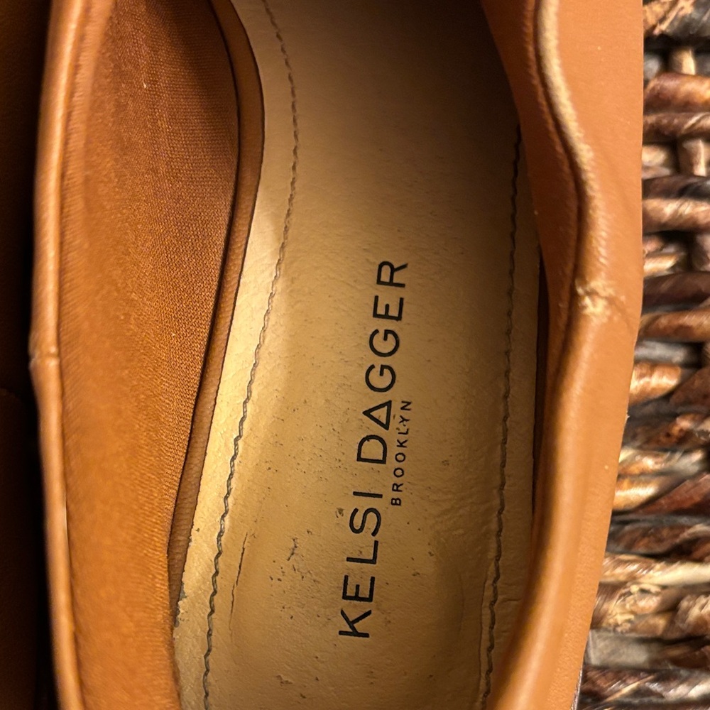 Kelsi Dagger Brooklyn Women's Soft Brown Leather Flats - Picture 4 of 6